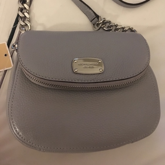 Michael Kors small Bedford crossbody in Gray - Picture 2 of 11